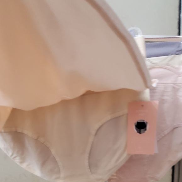 NWT Yummie by Heather Thomson 3PK Seamless Briefs; Multicolor.Sz L & M; $30 Eac - Picture 6 of 11